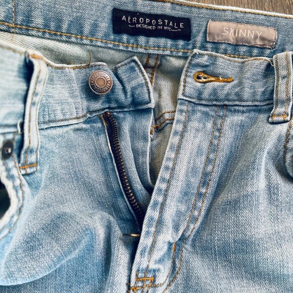 Aeropostale Skinny Jeans Womens 32 X 30 Distressed Light Wash Designed New York - Picture 9 of 11